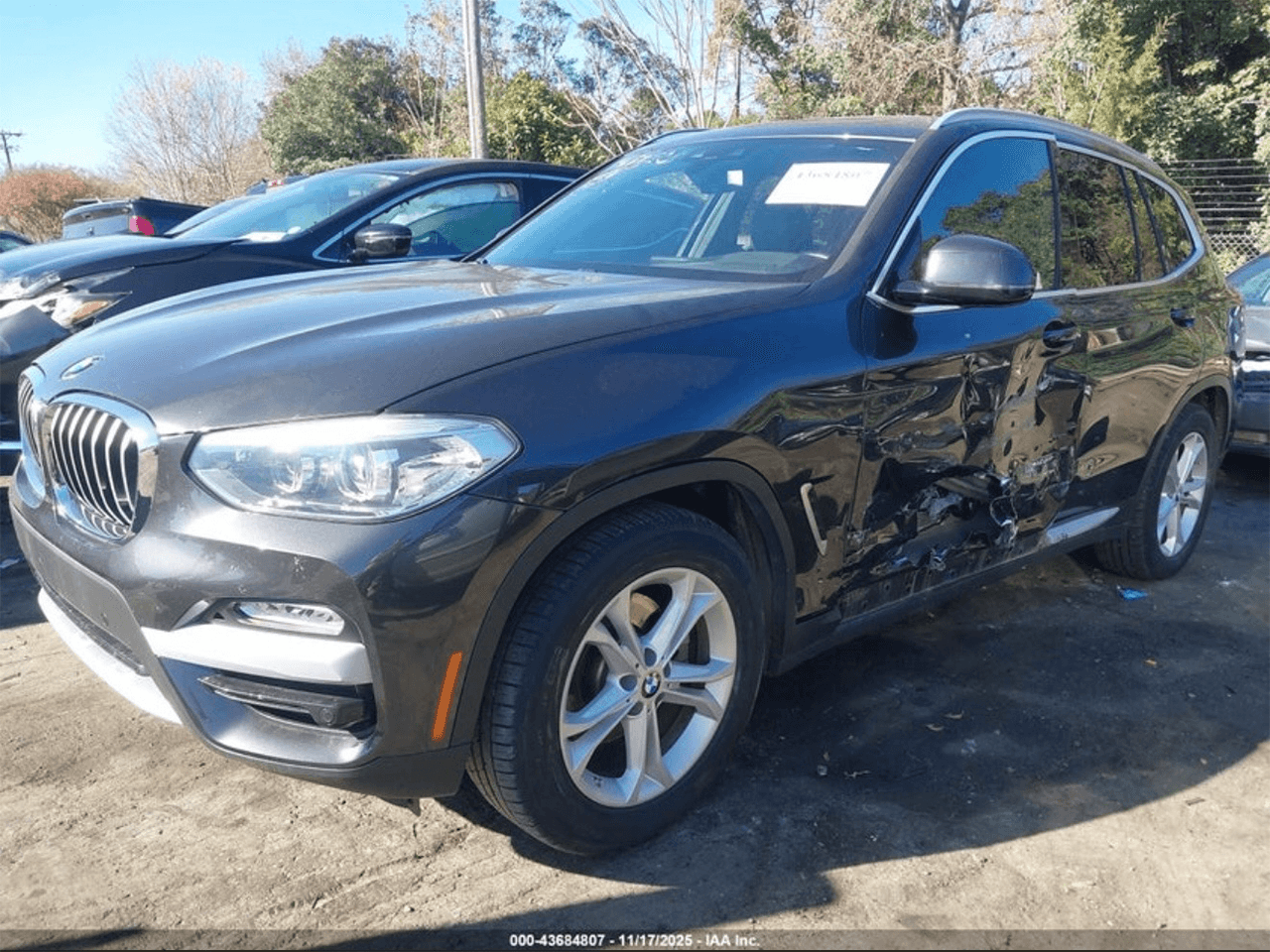 BMW X3 sDrive30i (G01) la licitație, înainte de reparație