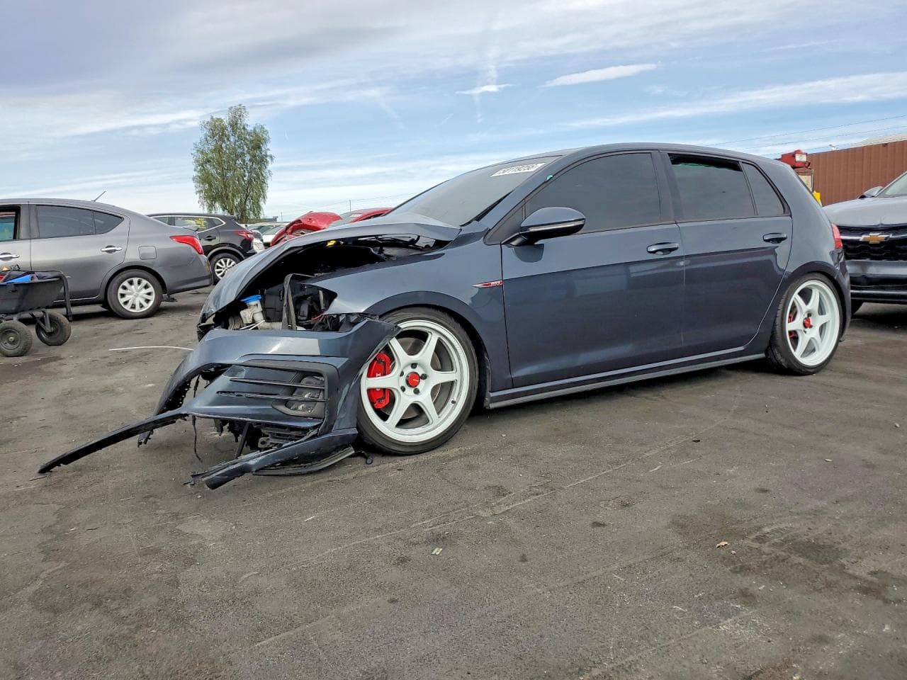 2018 Volkswagen GTI — lot COPART #50119256, Avariat Față