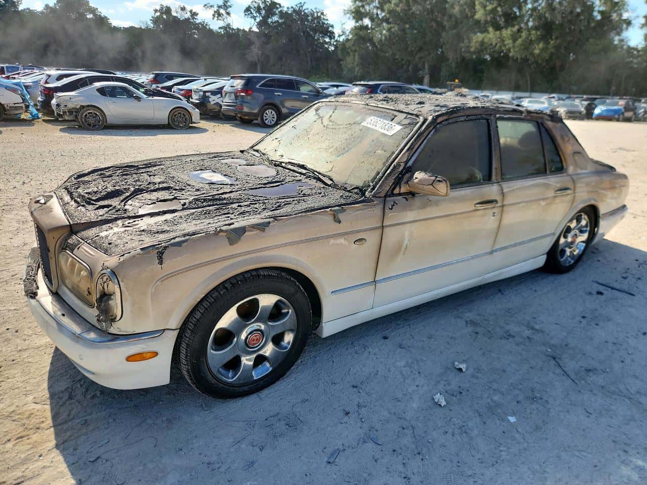 2000 Bentley Arnage — lot COPART #53621836, Incendiu