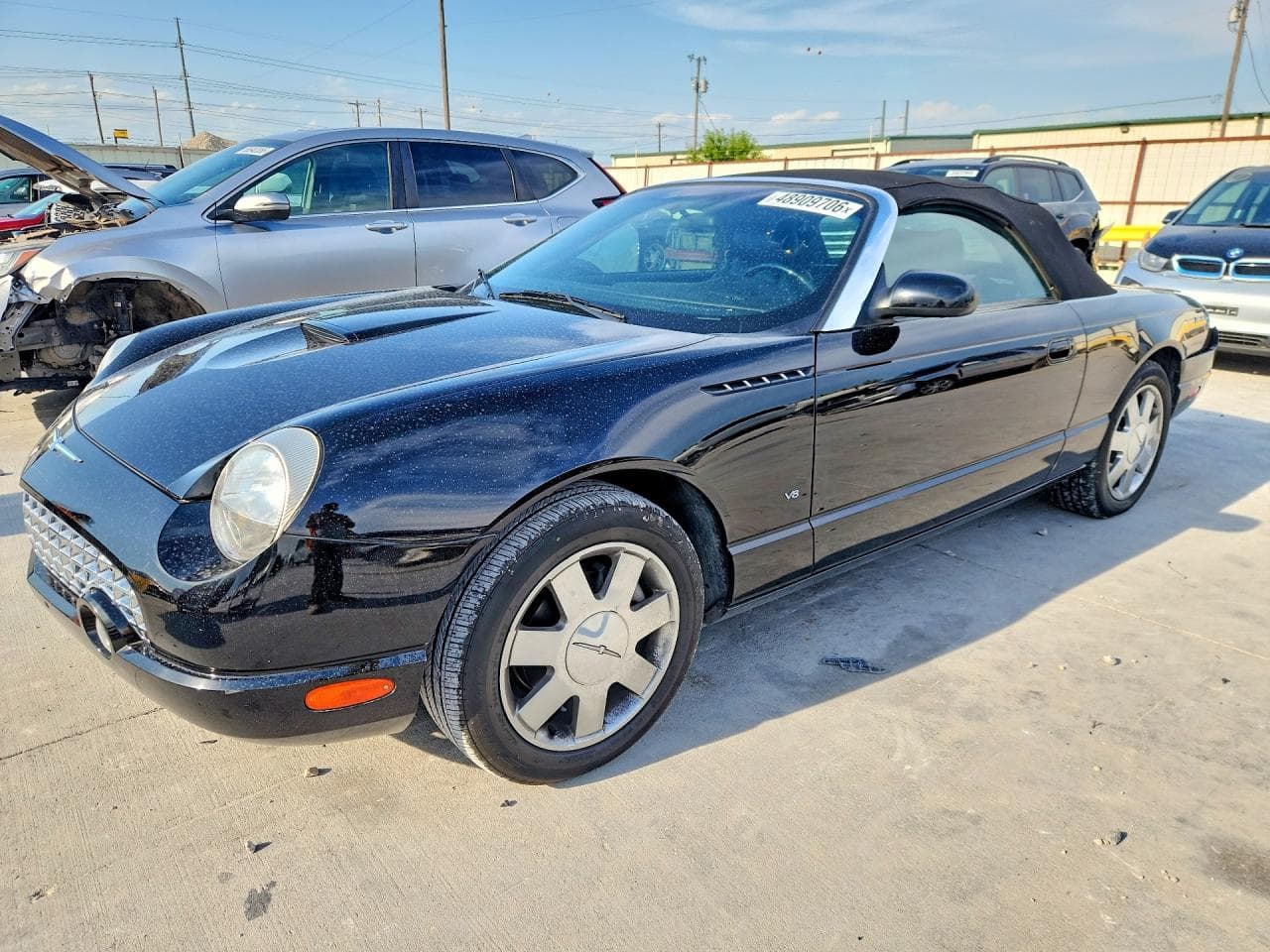 2003 Ford Thunderbird — lot COPART #48909706, Avariat Spate