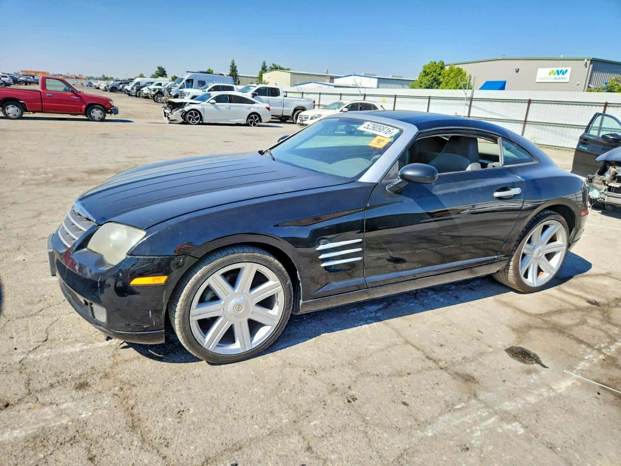 2005 Chrysler Crossfire — lot COPART #52909816, Avariat Lateral