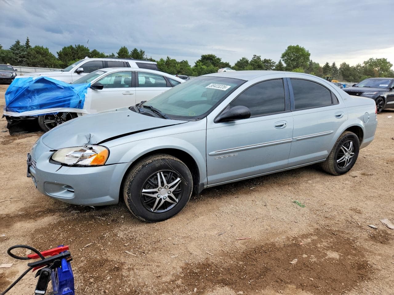 2001 Dodge Stratus — lot COPART #58423226, Avariat Față