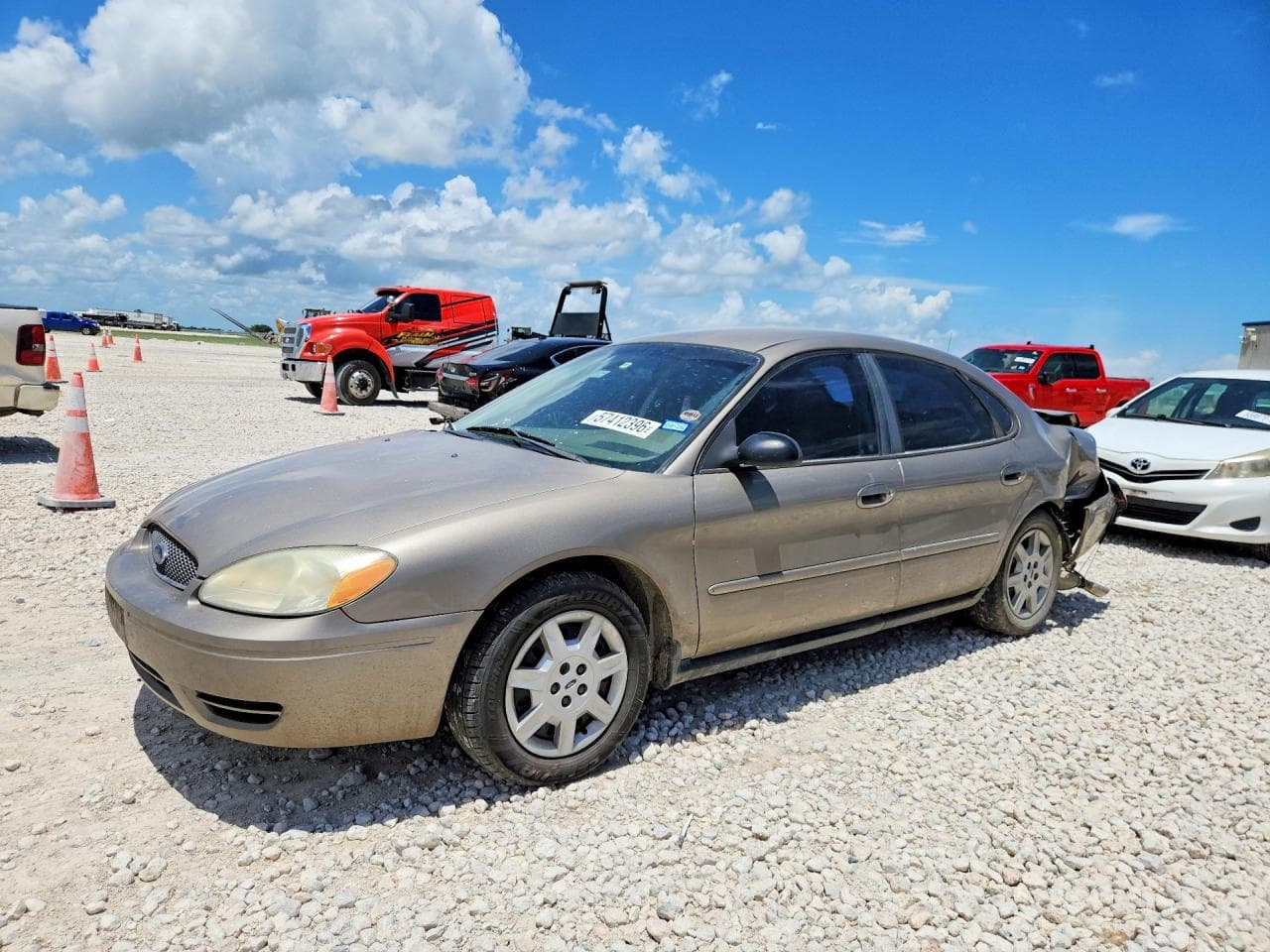 2007 Ford Taurus — lot COPART #57412396, Avariat Spate