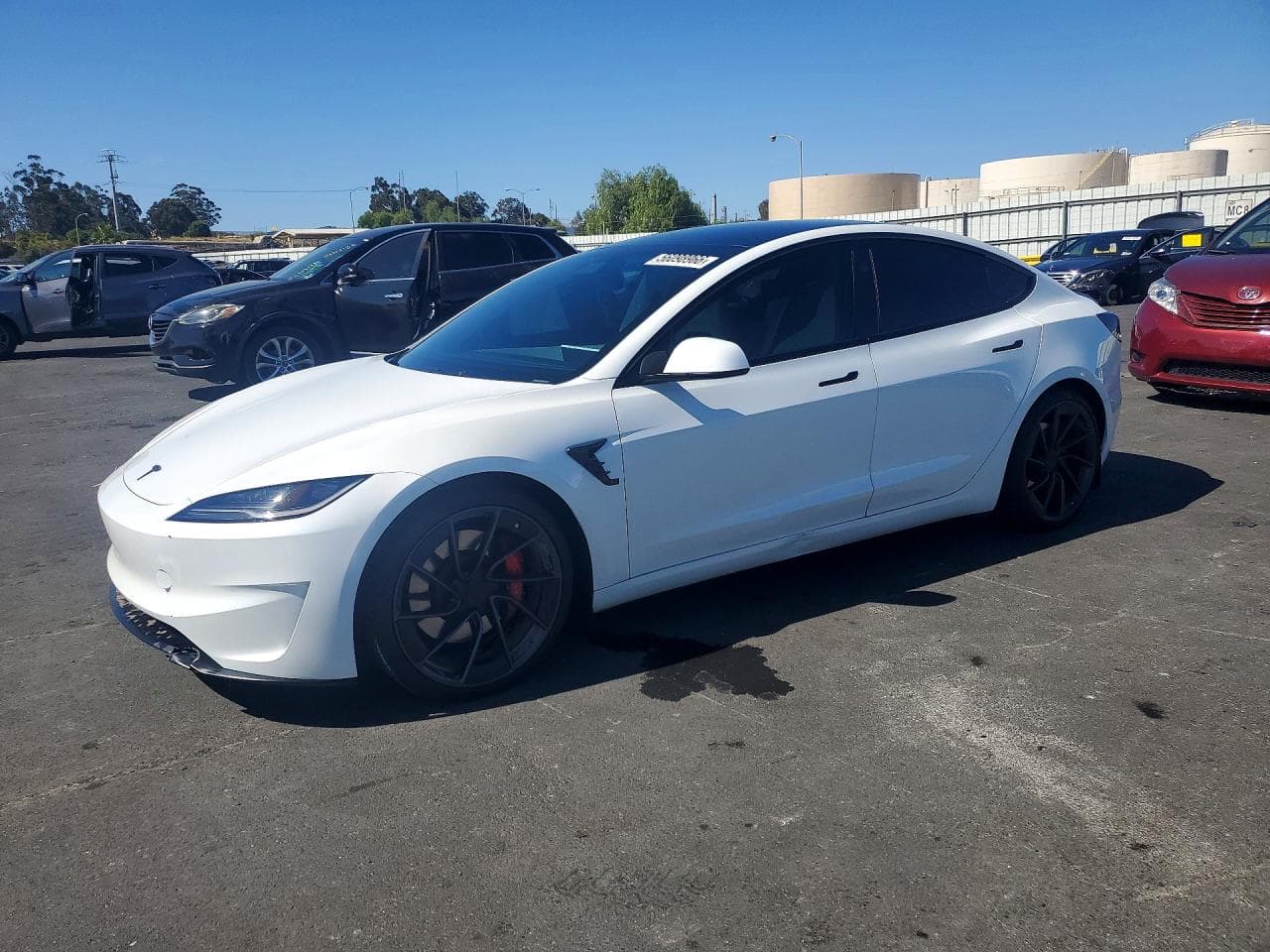 2024 Tesla Model 3 — lot COPART #56098966, Avariat Lateral