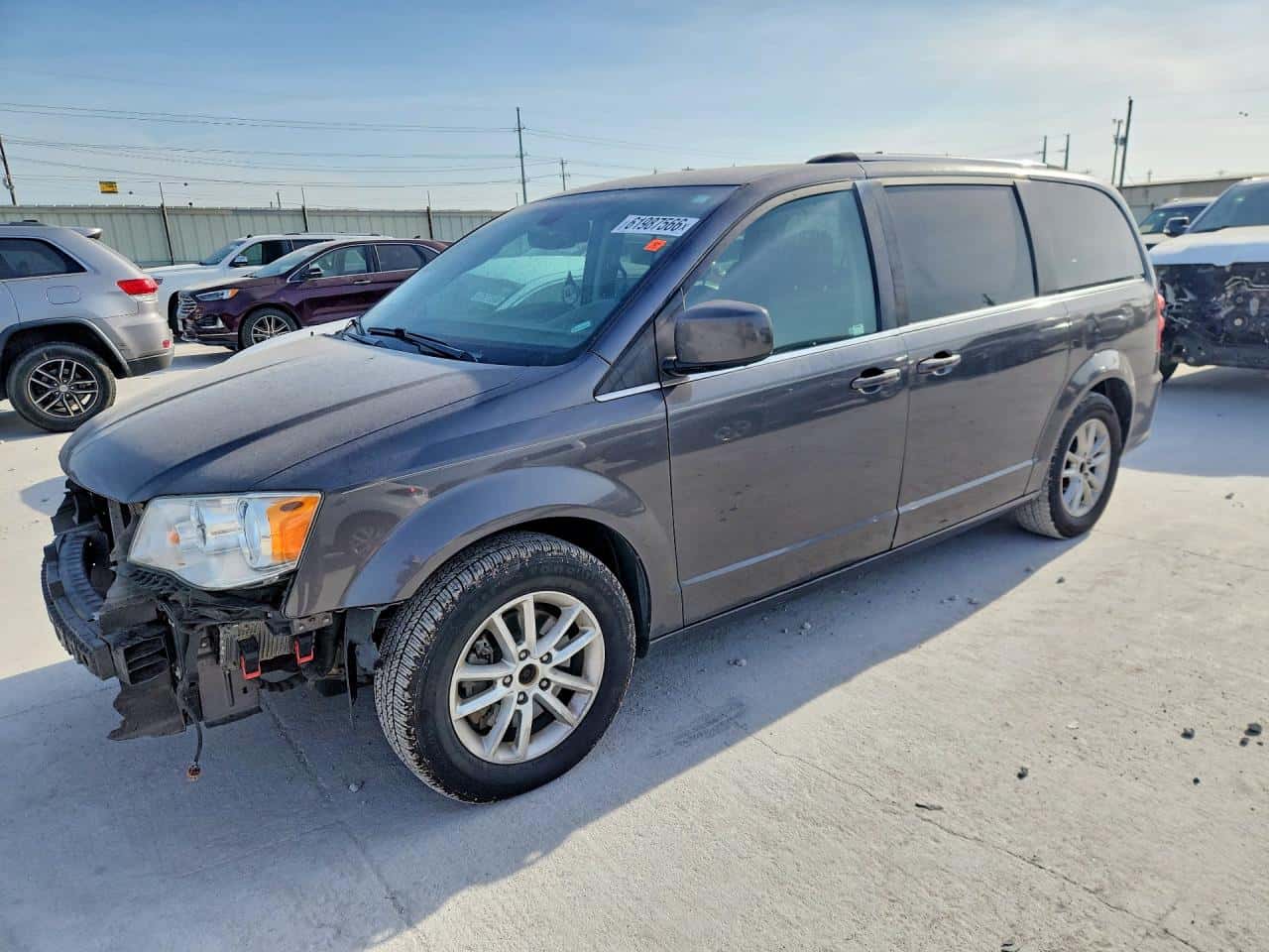 2019 Dodge Grand Caravan — lot COPART #61987566, Avariat Față