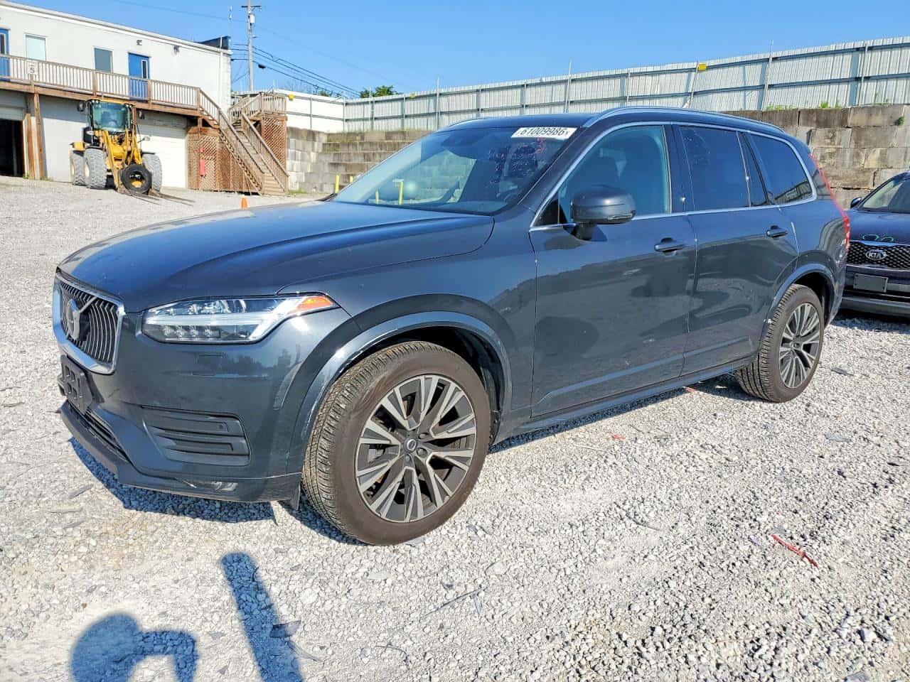 2021 Volvo XC90 — lot COPART #61009986, Avariat Față