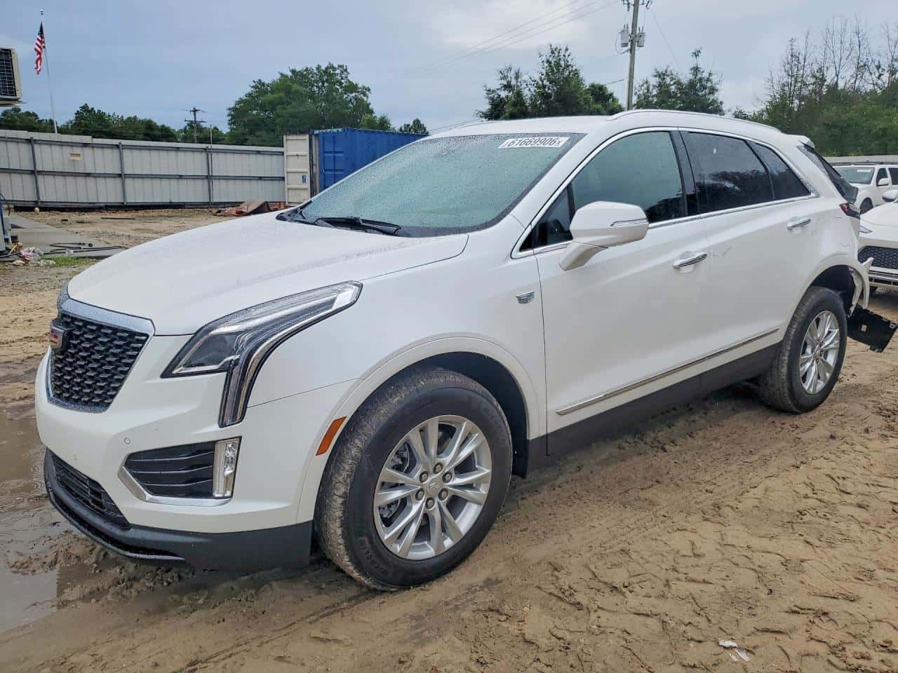 2025 Cadillac XT5 — lot COPART #61669906, Avariat Spate