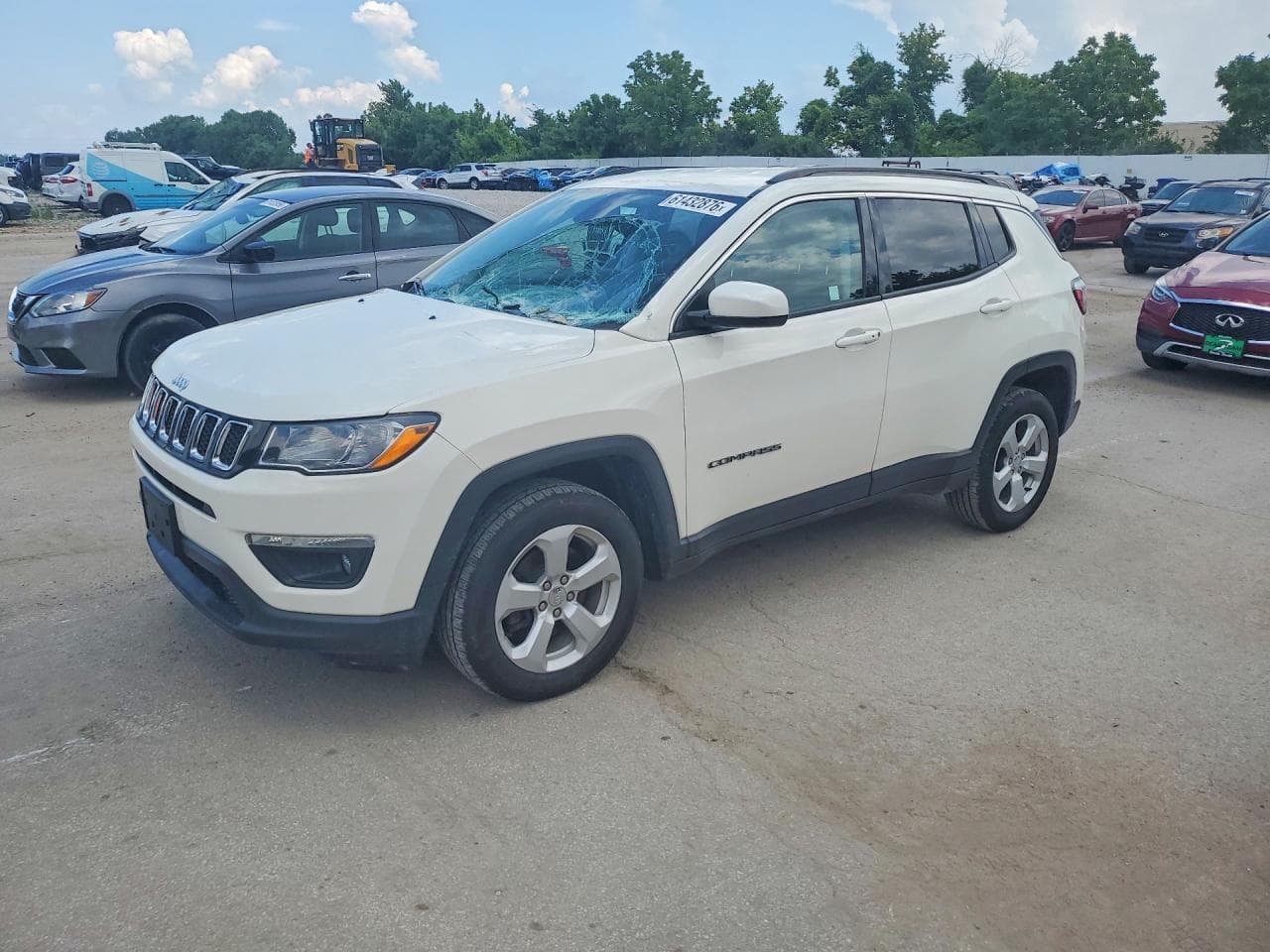 2020 Jeep Compass — lot COPART #61432876, Grindină