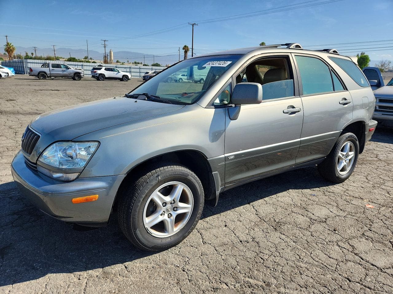 2001 Lexus RX — lot COPART #62437426, Avariat Față