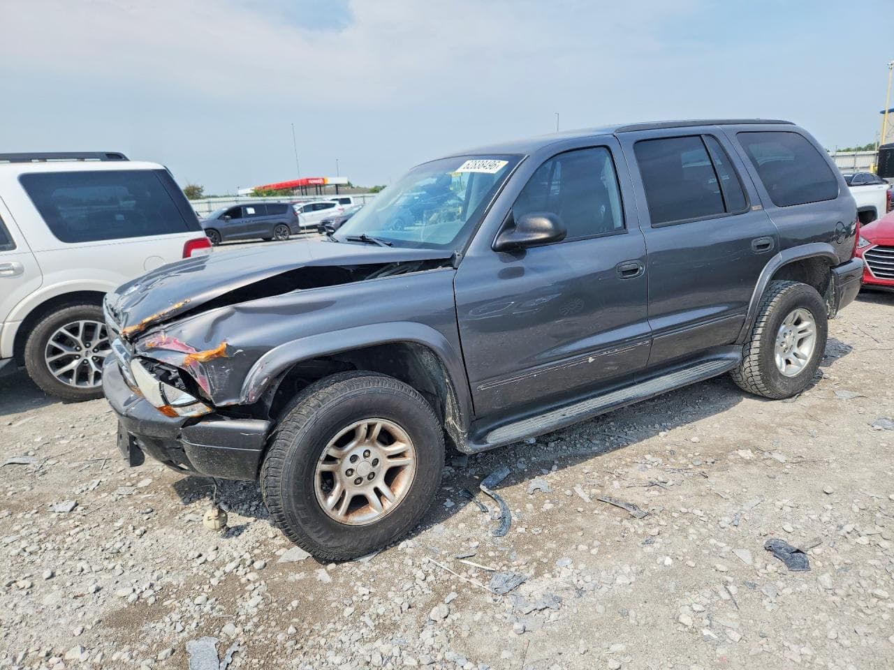 2002 Dodge Durango — lot COPART #62838496, Avariat Față