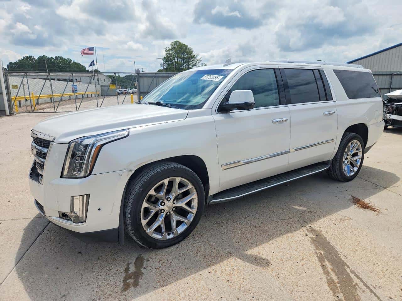 2017 Cadillac Escalade — lot COPART #57253886, Avariat Față