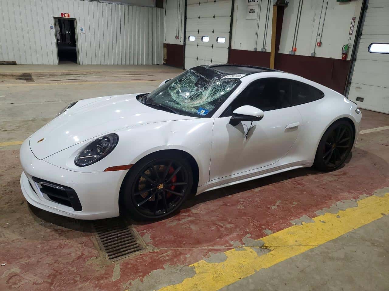 2020 Porsche 911 — lot COPART #61993436, Avariat Față