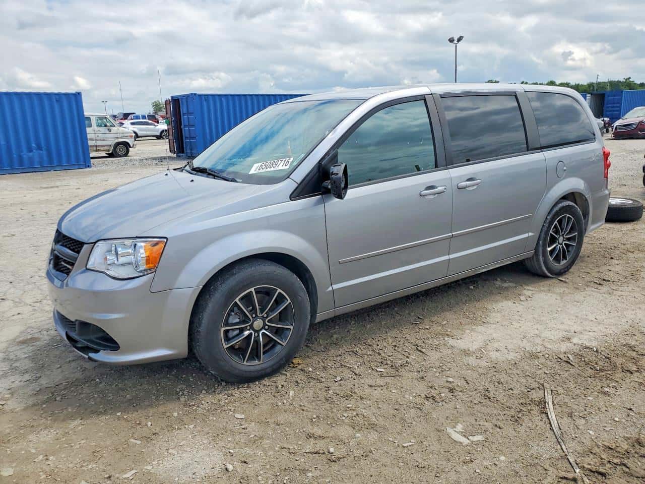2015 Dodge Grand Caravan — lot COPART #65089716, Avariat Lateral