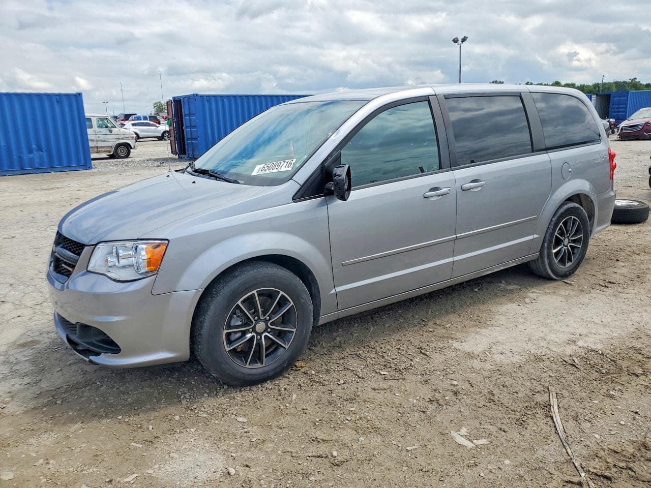 2015 Dodge Grand Caravan — lot COPART #65089716, Avariat Lateral