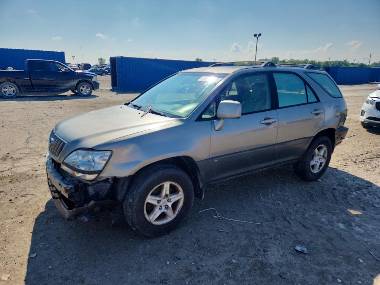 2002 Lexus RX — lot COPART #65999976, Avariat Față