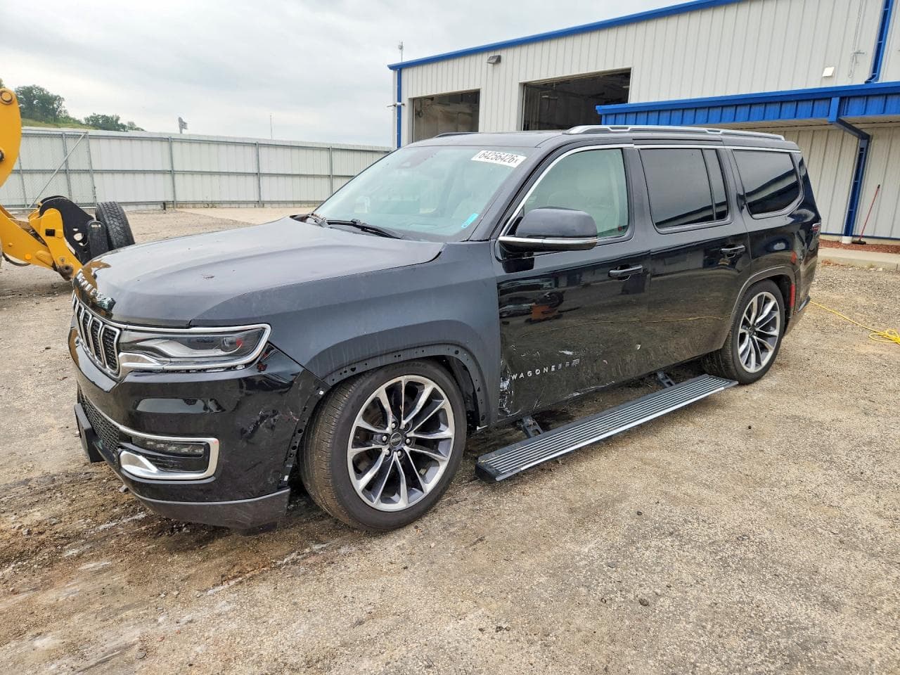 2022 Jeep Grand Wagoneer — lot COPART #64256426, Grindină