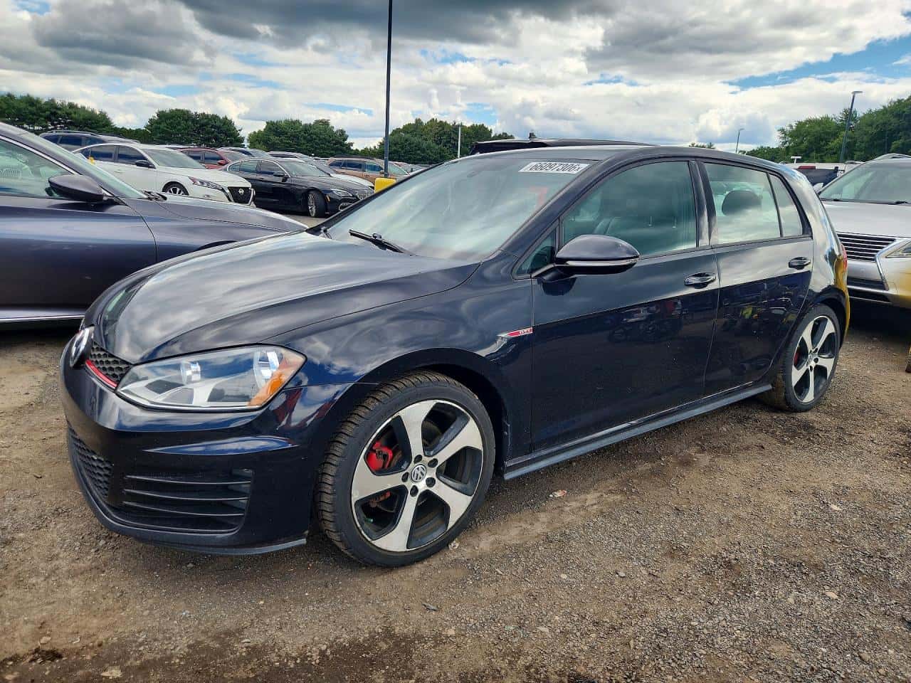 2015 Volkswagen GTI — lot COPART #66097306, Avariat Lateral