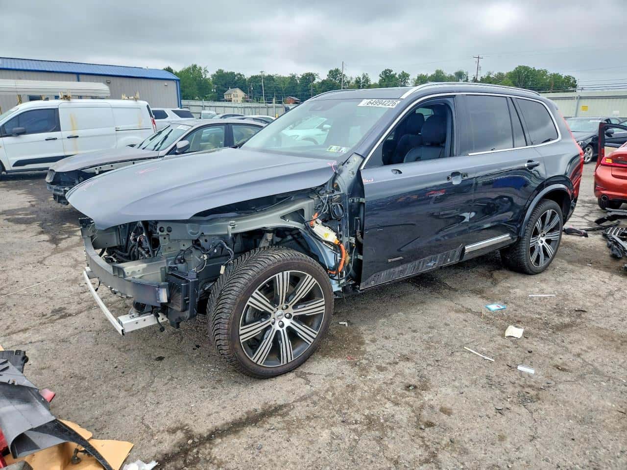 2021 Volvo XC90 — lot COPART #64994226, Avariat Față