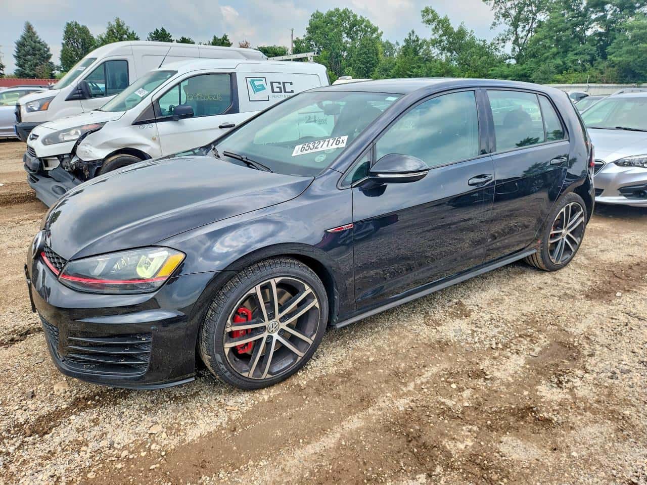 2017 Volkswagen GTI — lot COPART #65327176, Avariat Spate