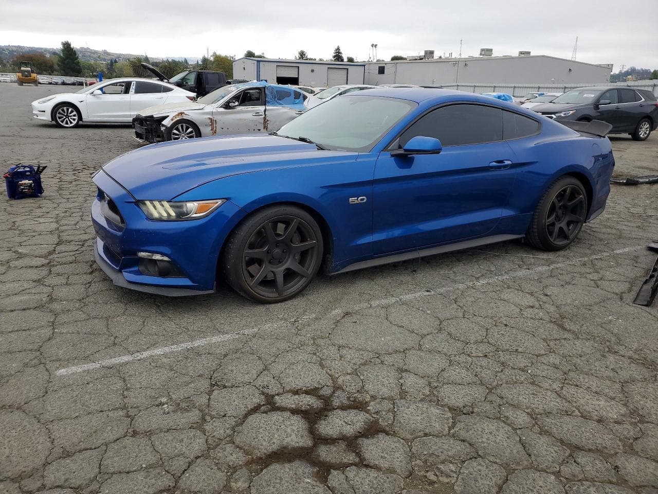 2017 Ford Mustang — lot COPART #64326776, Avariat Lateral