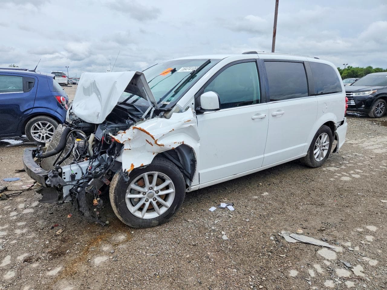 2019 Dodge Grand Caravan — lot COPART #64741096, Avariat Față
