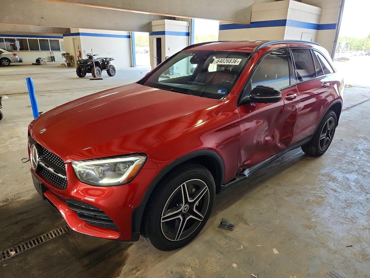 2020 Mercedes-Benz GLC — lot COPART #64026836, Avariat Lateral