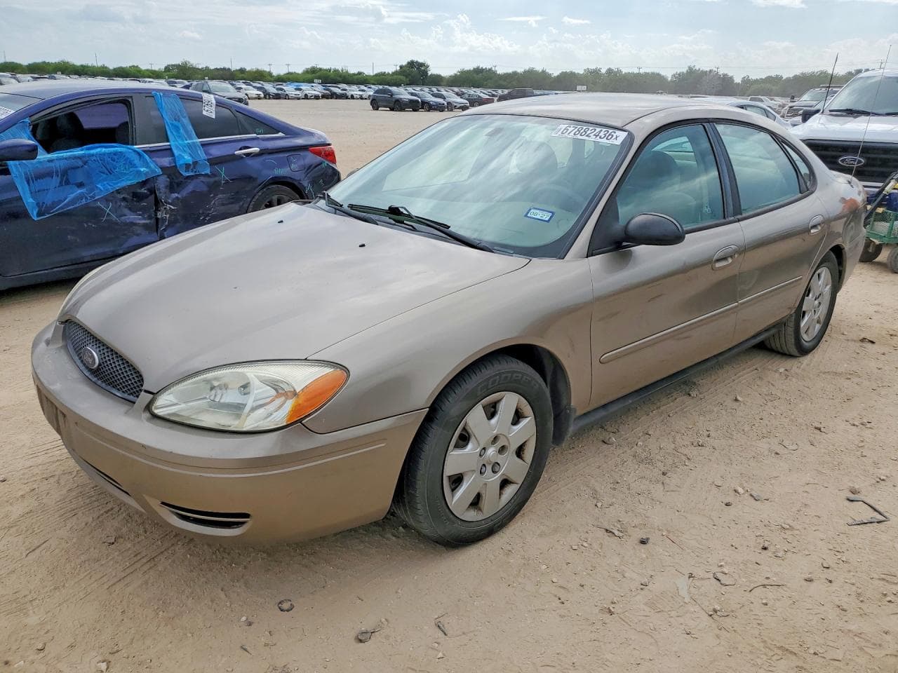 2005 Ford Taurus — lot COPART #67882436, Daune Minore