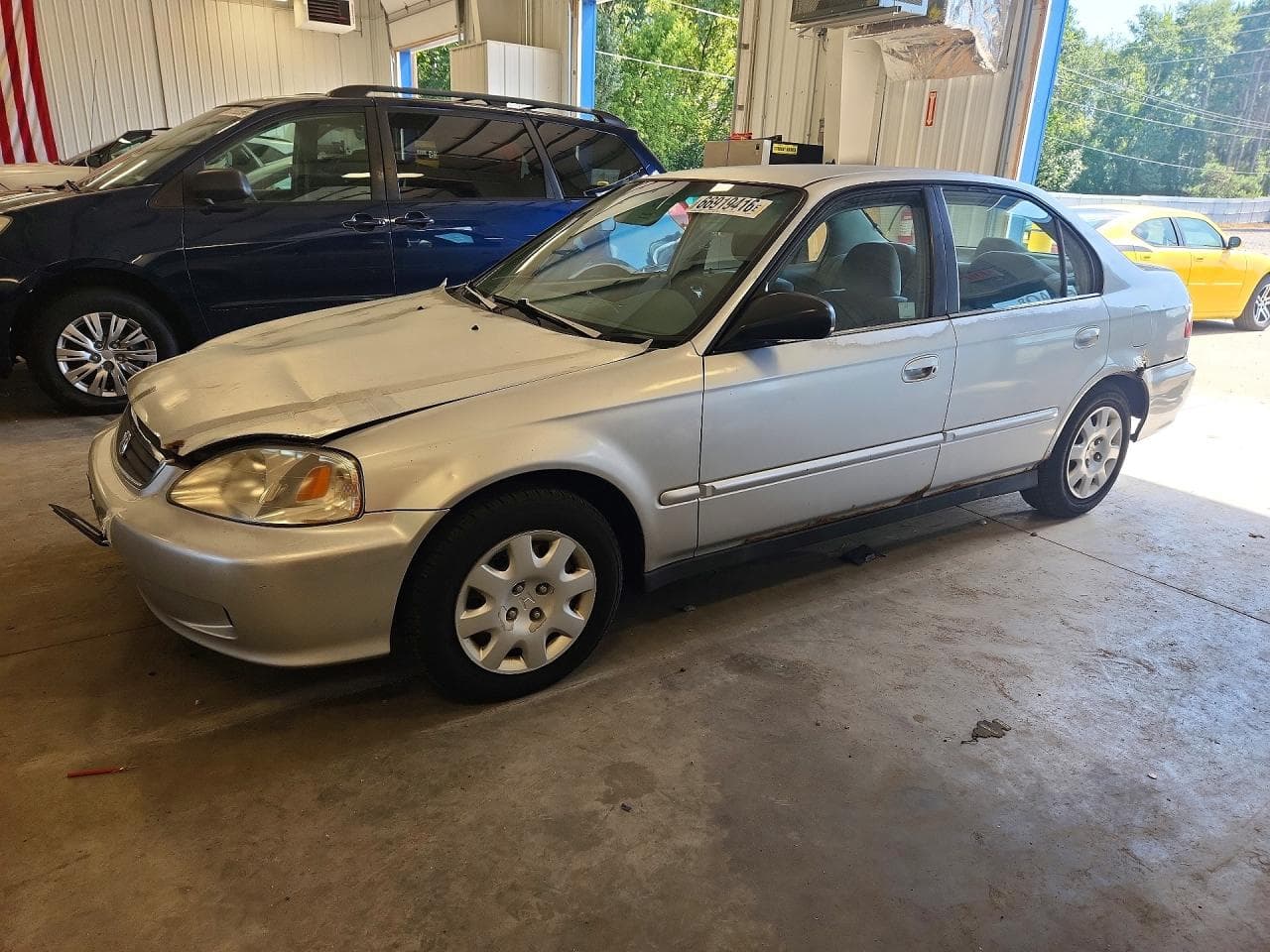 1999 Honda Civic — lot COPART #66919416, Avariat Față