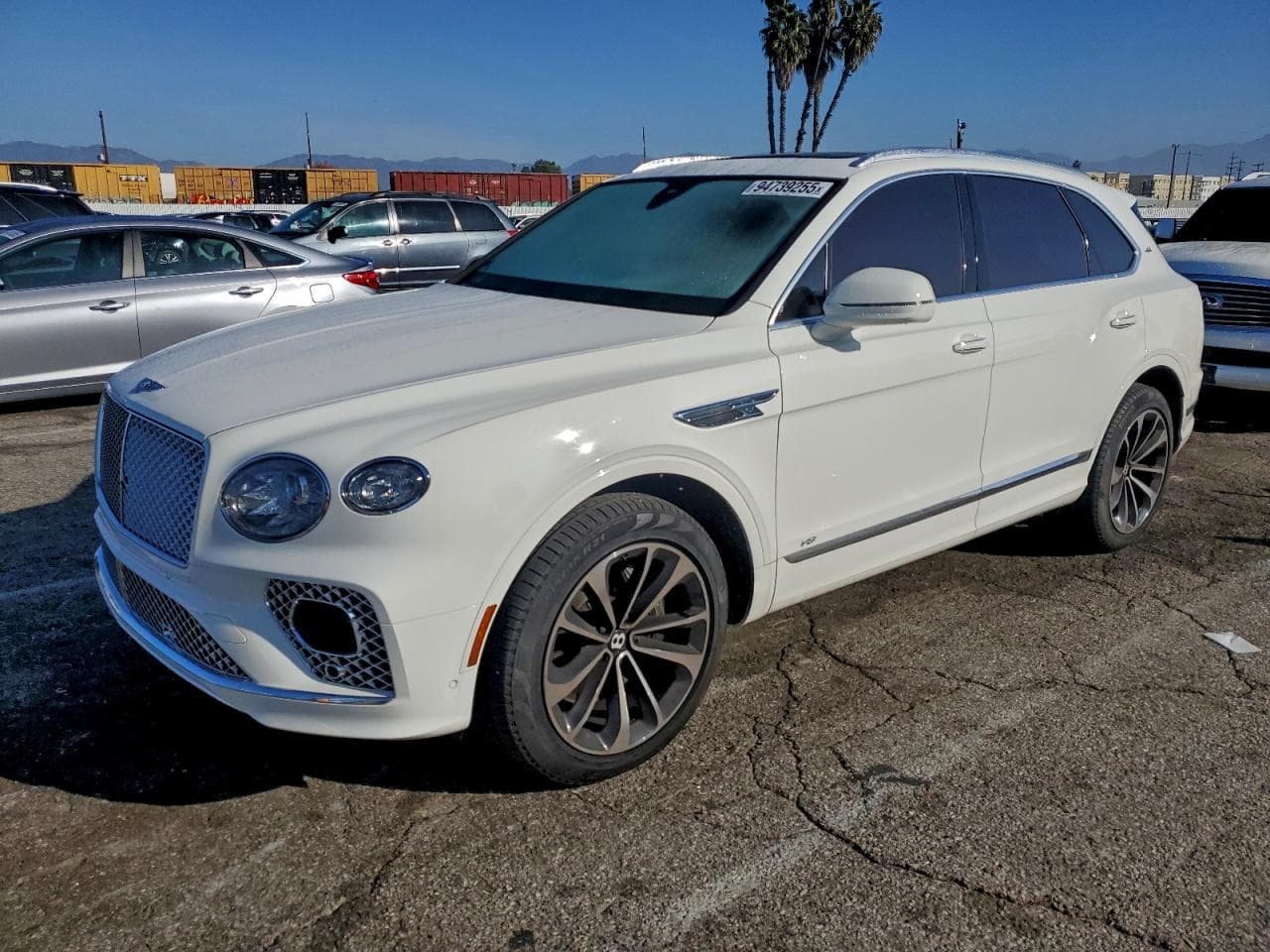 2022 Bently Bentayga — lot COPART #52880036, Inundație